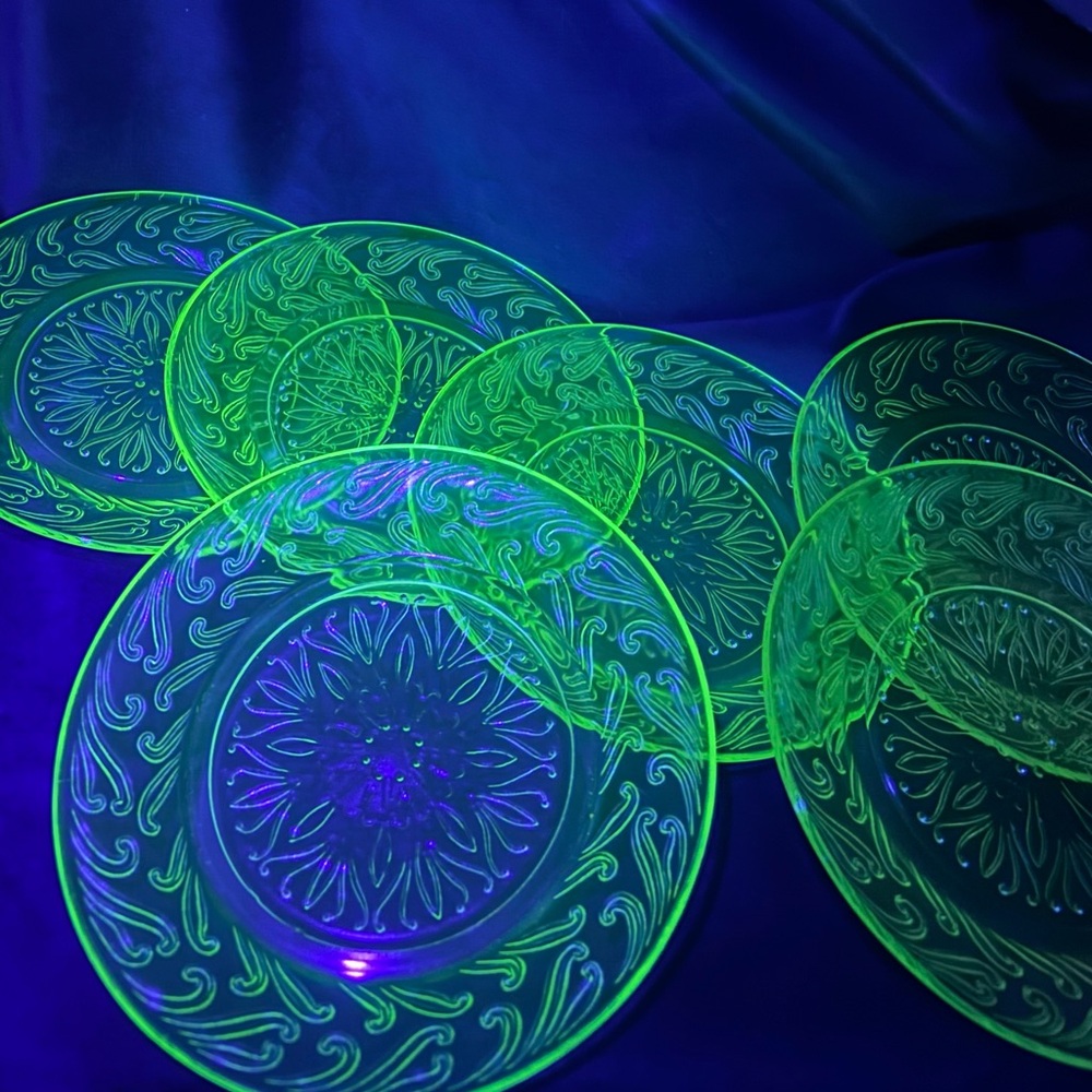 Vintage Uranium Vaseline Depression Green Glass Scrolled Plates-Set of 6